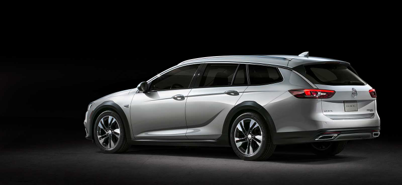 Illustration for article titled Holy Crap, The 2017 Buick Regal Is Actually A Hatchback And A Wagon
